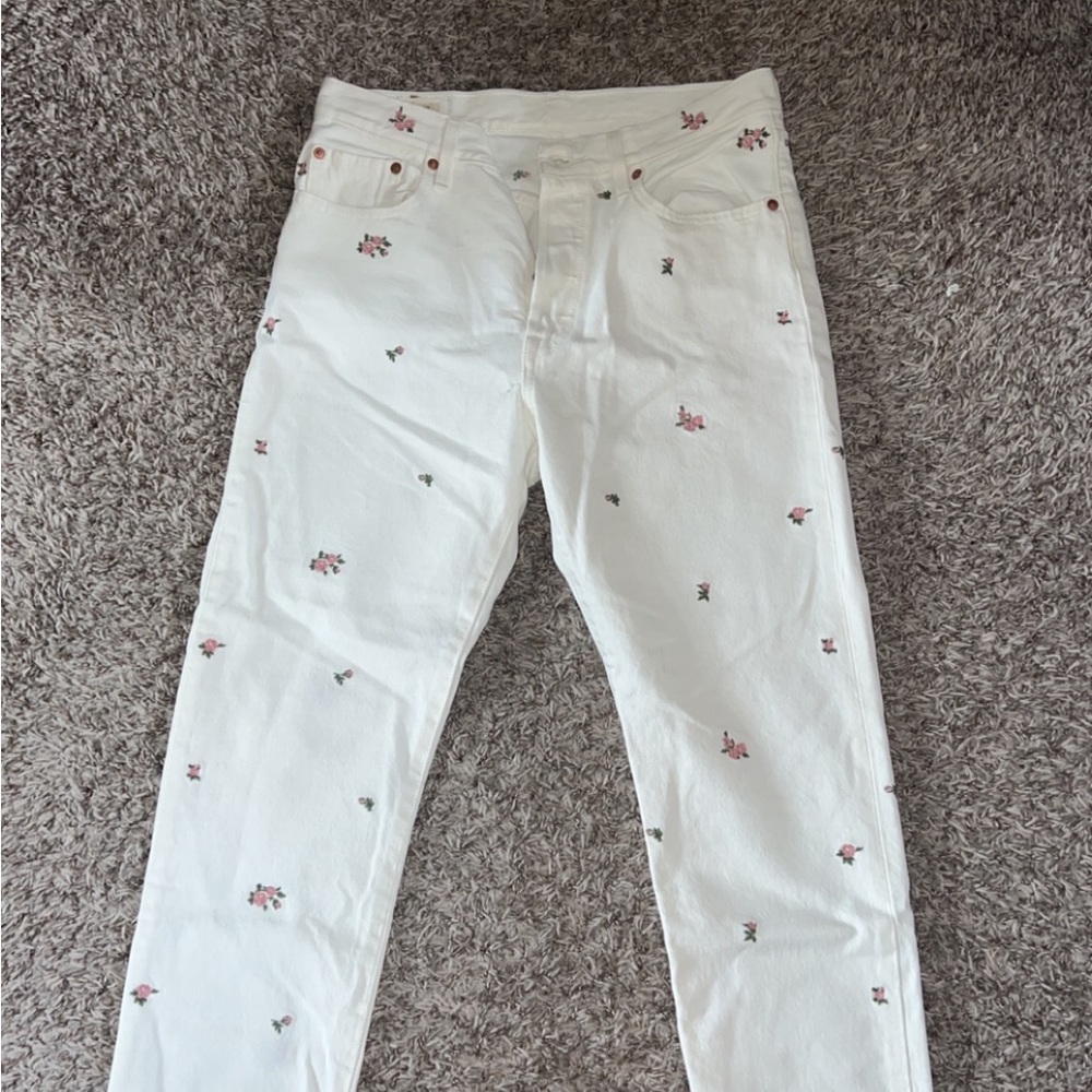 RARE flower embroidered levis